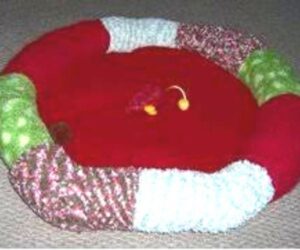 Pet bed Cushioning - What to do with old socks