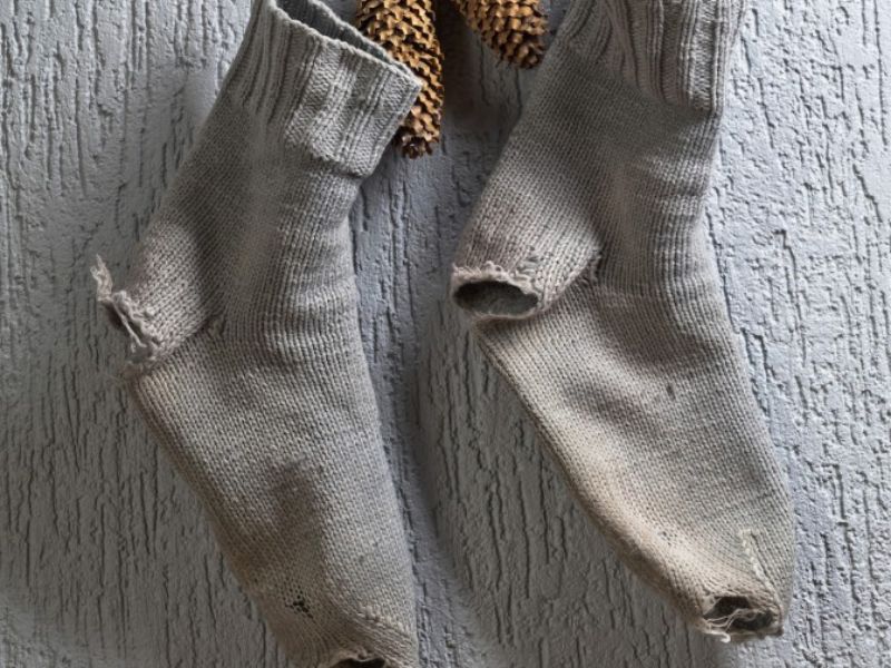 What To Do With Old Worn-Out Mismatched Socks